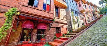 Turist gibi değil yerlisi gibi gez: Balat ve Fener yürüyüş rotası